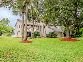 369 Crystal Lake Dr, Melbourne, FL 32940