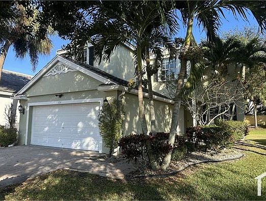 3rd image of 124 Canterbury Pl