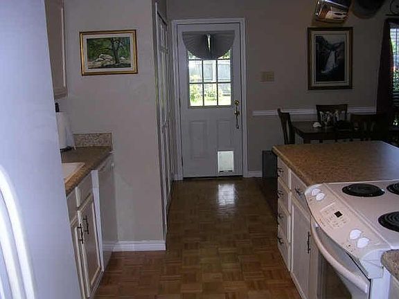 4th image of 6932 Glendale Dr
