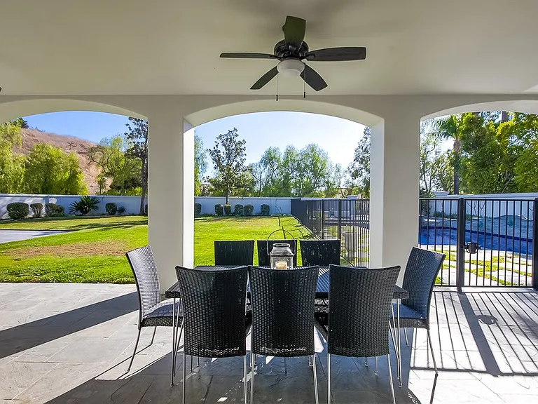 25504 Colette Way — Photo 49