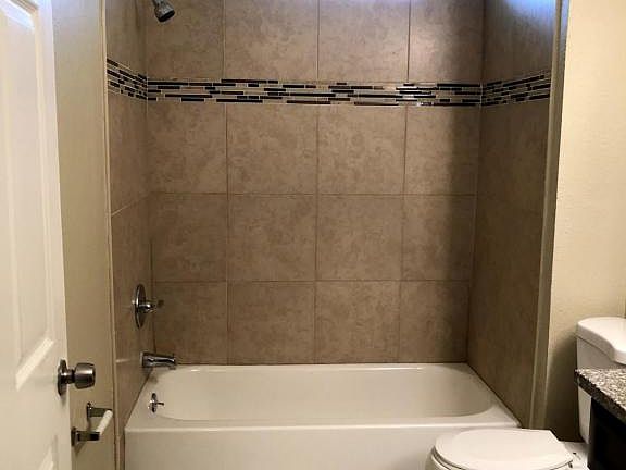 4th image of 5104 Aventura Blvd