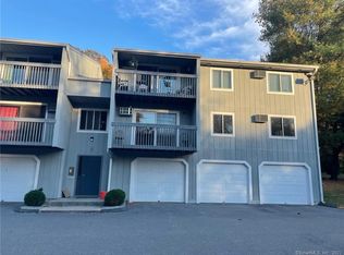 82 Buddington Rd APT 2, Groton, CT 06340