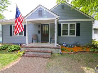 2011 SW High Ave, Topeka, KS 66604