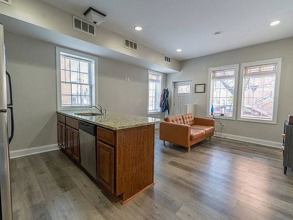 5th image of 230 S Exeter St #1