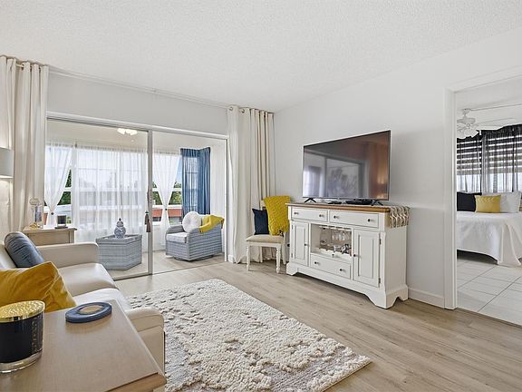 5th image of 2991 NW 46 Avenue #410
