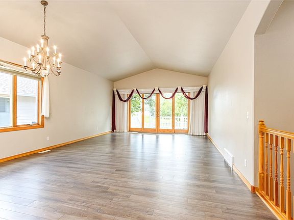 2nd image of 3116 Solar Blvd