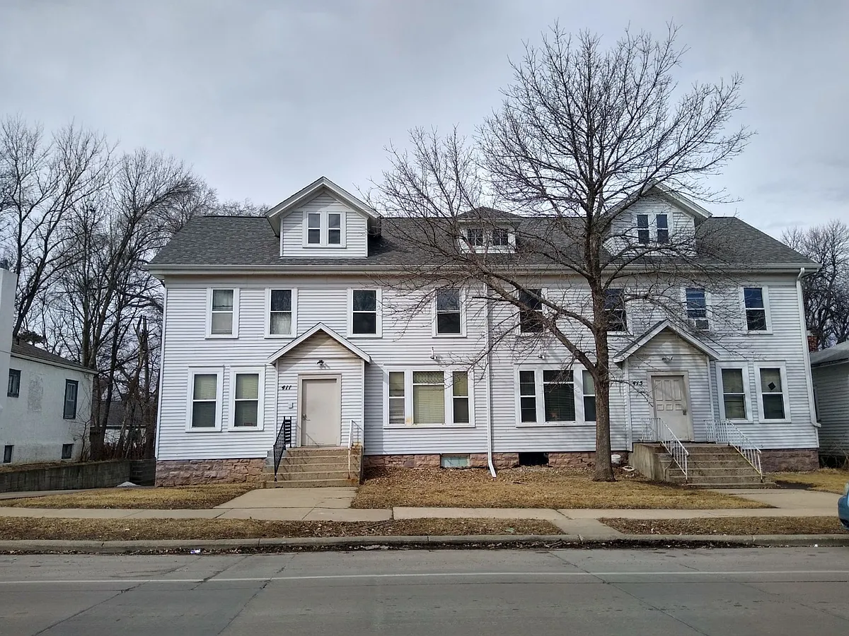 Building Photo - 415 N Prairie Ave