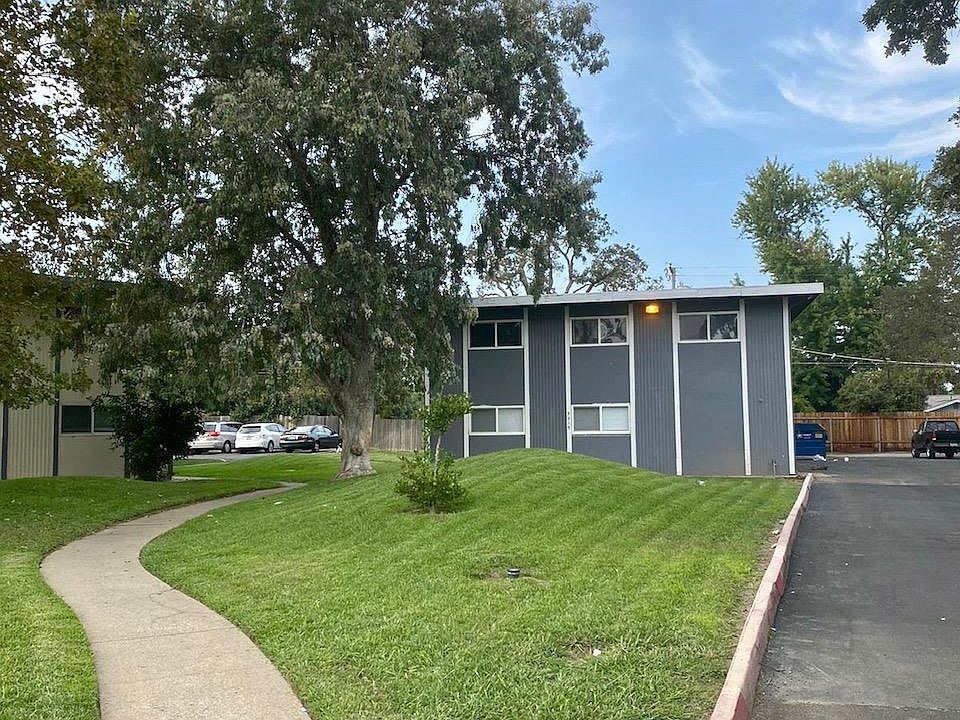1st image of 3319 Mensch Ct