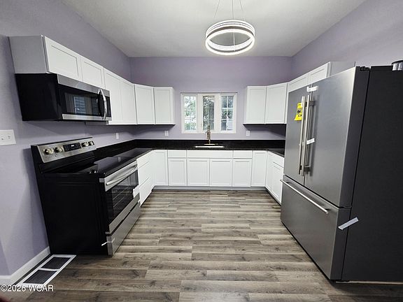 3rd image of 608 N Main St
