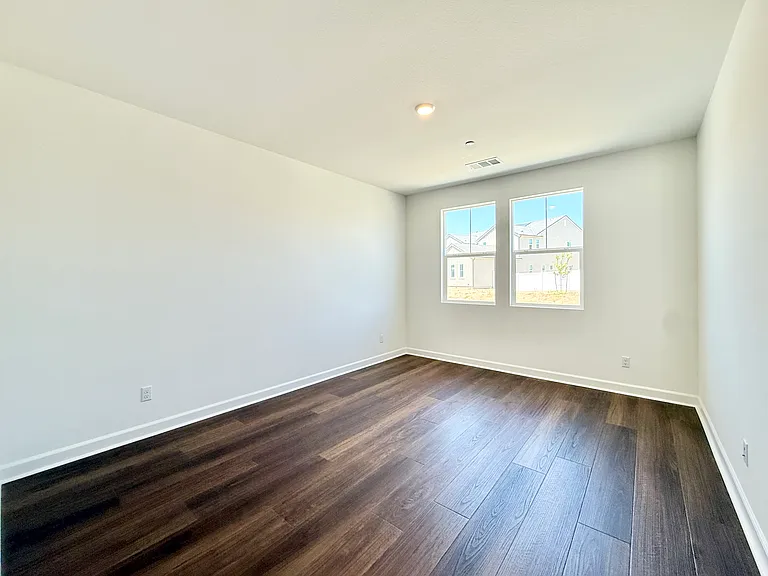 273 Paxton Way — Photo 17