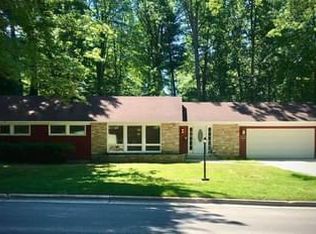 1320 Milliken Ct, Traverse City, MI 49686