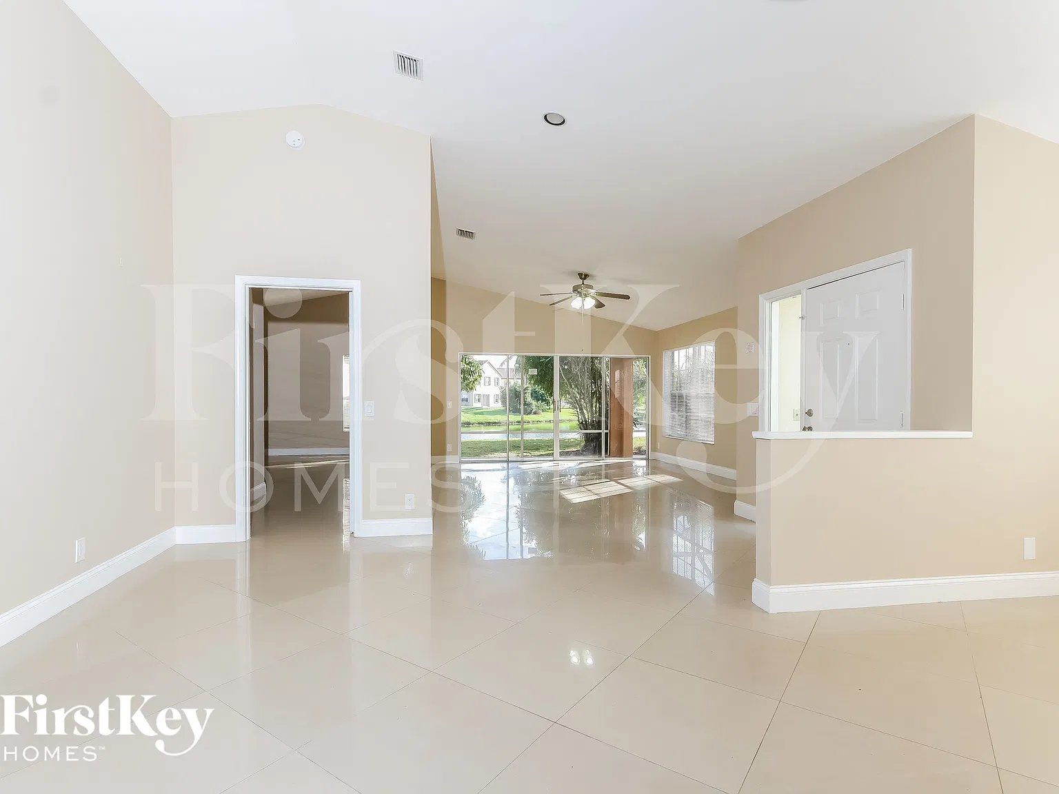 3 bed, 2.0 bath, 1748 sqft, $3,675 — Photo 4