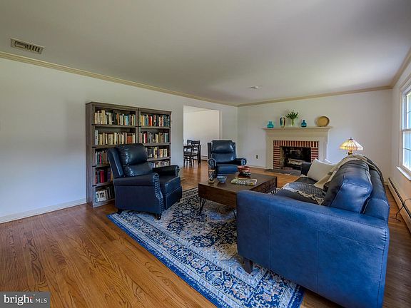 3rd image of 509 Wilder Rd
