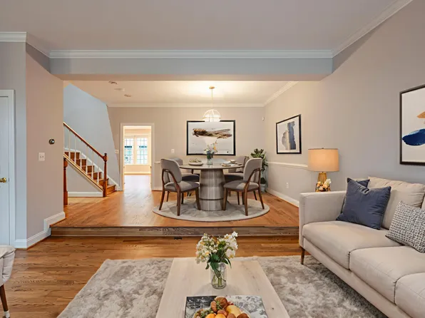 2714 Earls Ct, Vienna, VA 22181