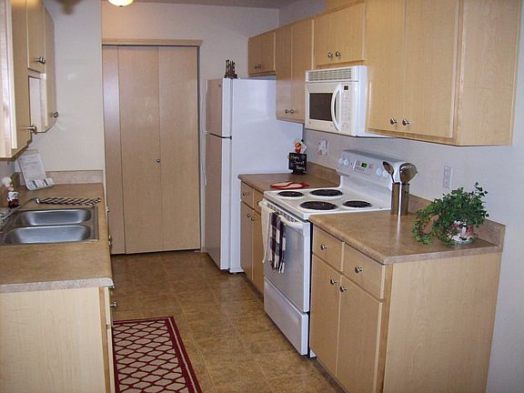2nd image of 1258 McDaniel Ln SE APT 103