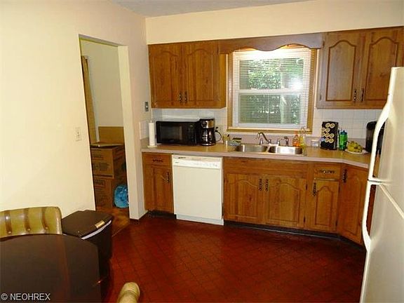 5th image of 4297 Flesher Dr