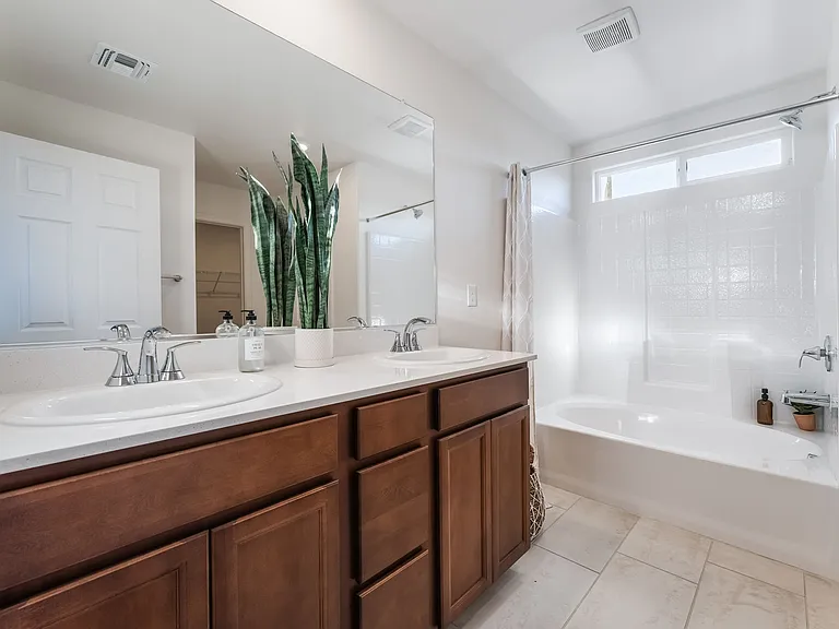 4327 W Gary Ave — Photo 21