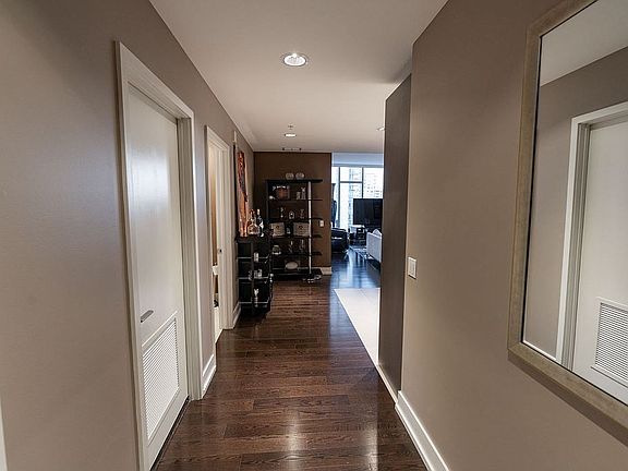 4th image of 175 1st St S APT 2201