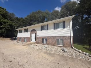 1405 Huntington Ave, Kalamazoo, MI 49048
