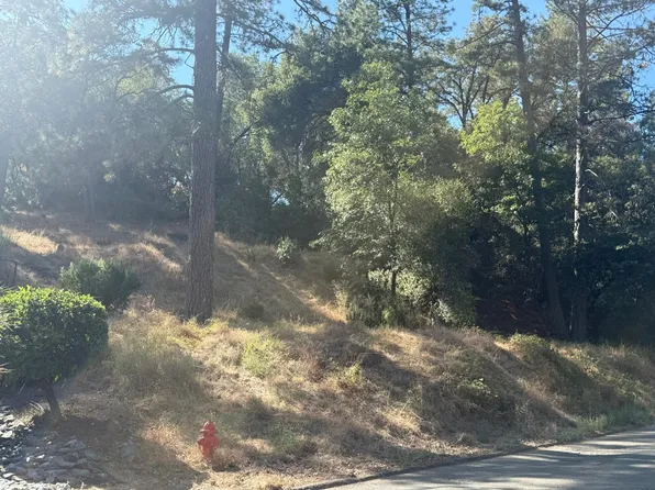 2750 Bedford Ave, Placerville, CA 95667