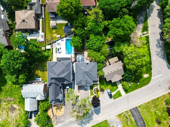 1482 Old Forest Rd, Pickering, ON L1V 1N9