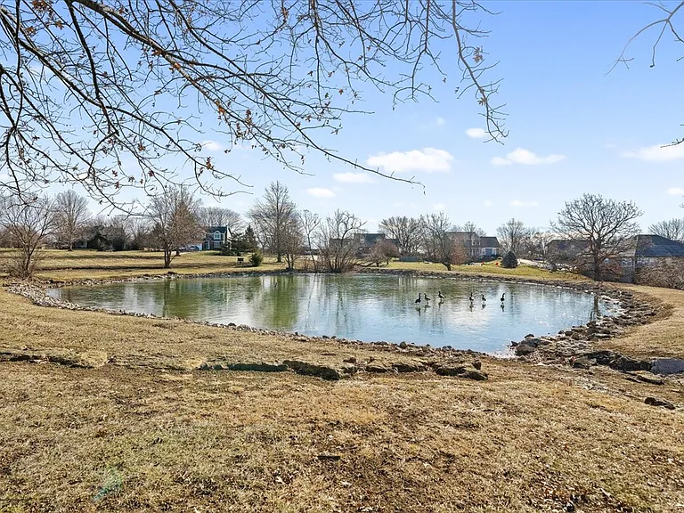 604 Canyon Dr — Photo 42