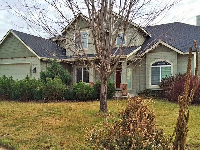 Building Photo - 2041 W Trestle Dr