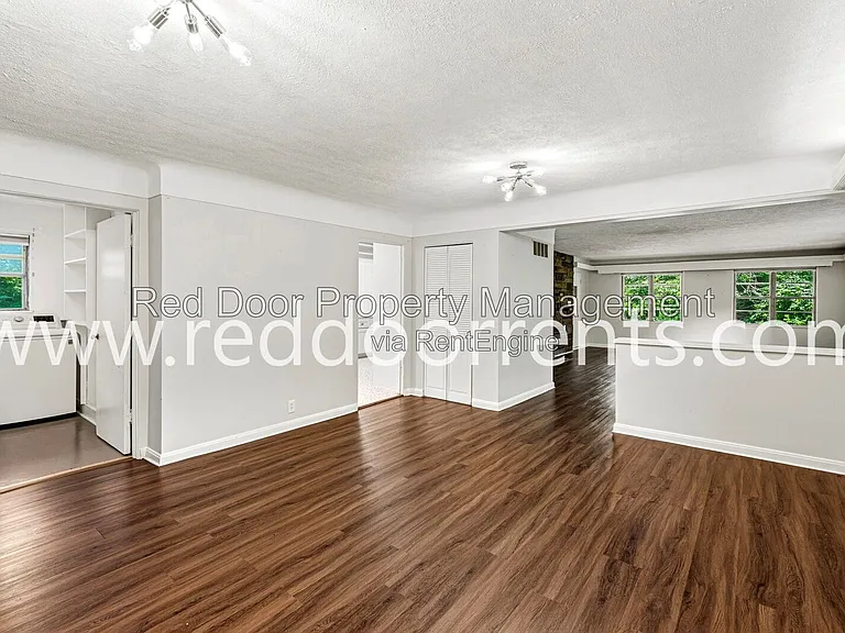 4701 Kessler Boulevard East Dr — Photo 11