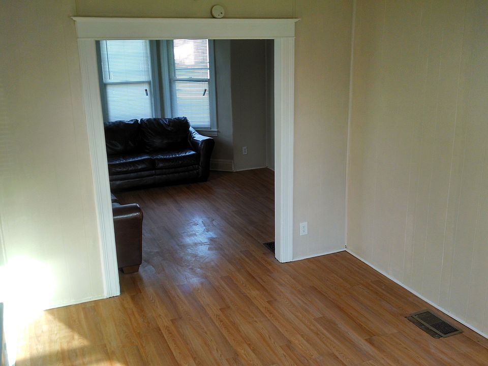 Dining Room/Living Room