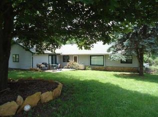 3329 SE 37th St, Topeka, KS 66605