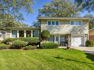 613 Clearview Dr, Glenview, IL