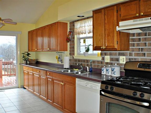 3rd image of 2030 Pennsbury Ln