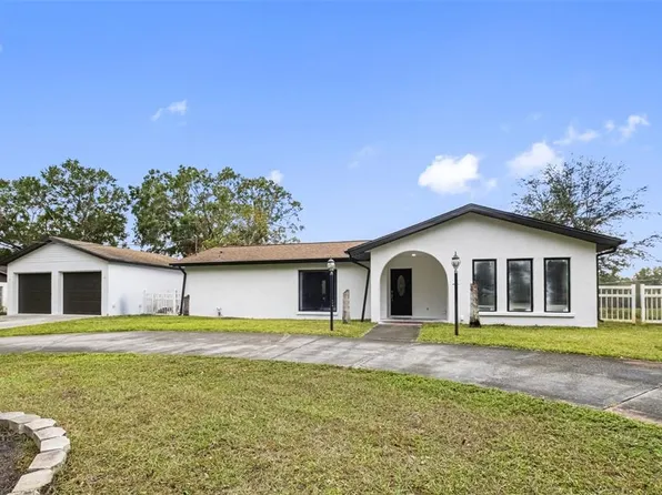 16110 N 15th St, Lutz, FL 33549