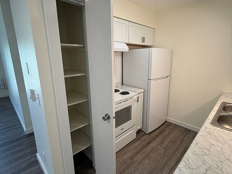 315 Polk St — Photo 8
