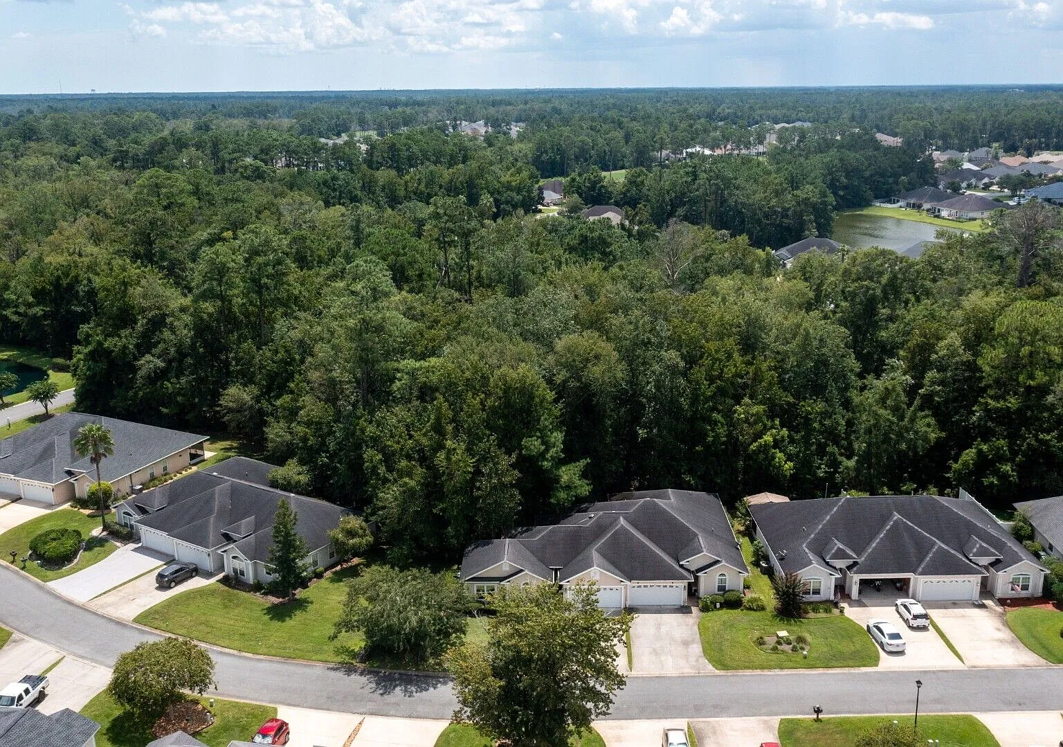 3 bed, 2.0 bath, 1567 sqft, $1,800 — Photo 3