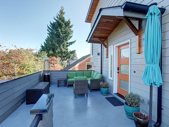 5th image of 5513 35th Ave NE #2