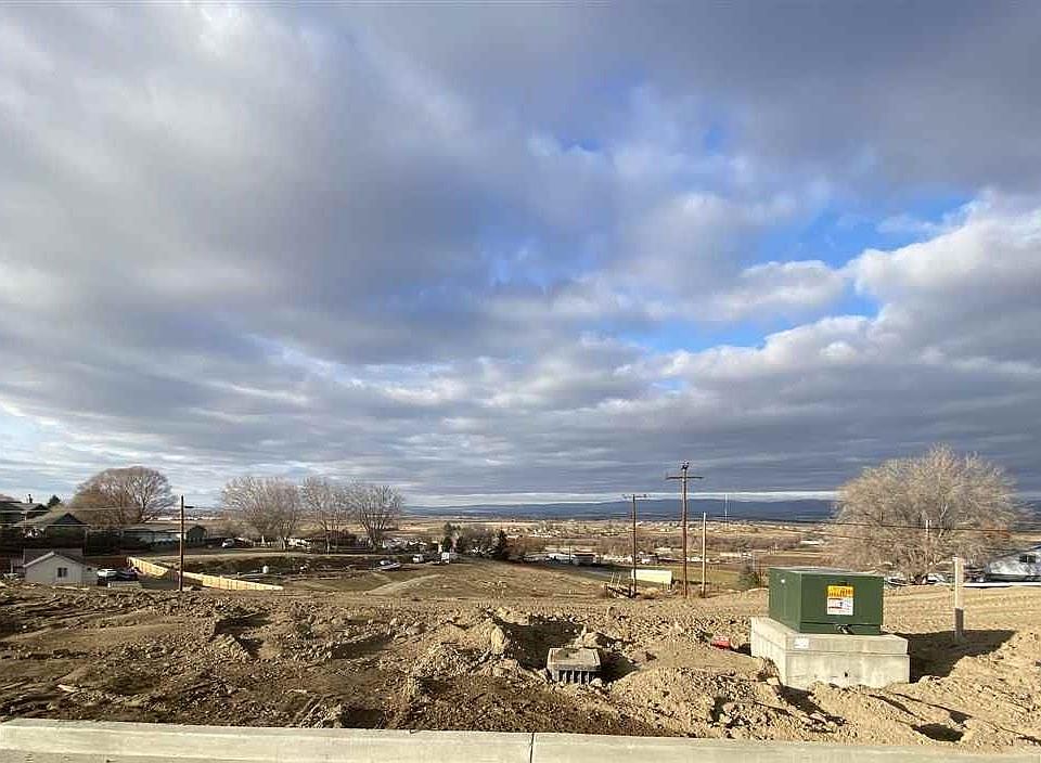 2nd image of LOT 7 Phase 1 Lander Ct