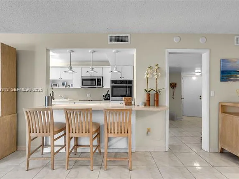 600 Grapetree Dr #4DS — Photo 16