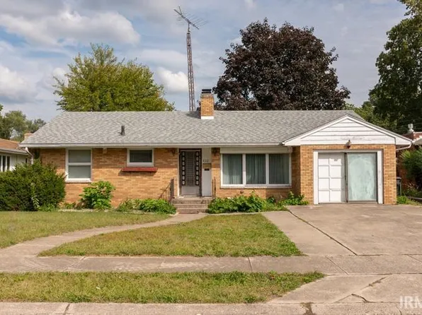 822 Gartner Ave, South Bend, IN 46617
