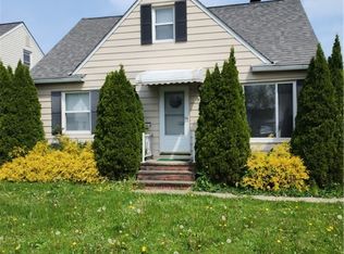 13709 Maple Leaf Dr, Garfield Heights, OH 44125