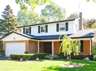 445 Susan Ln, Deerfield, IL