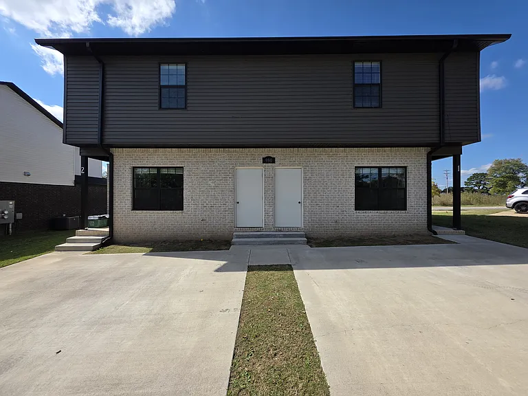 826 N Crater Ave #2 — Photo 20