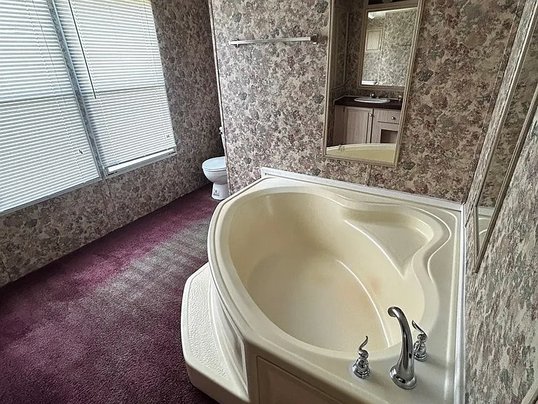2444 Spooner Quarter Rd — Photo 15