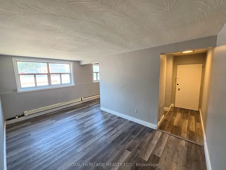 300 Montrave Ave #4 — Photo 6