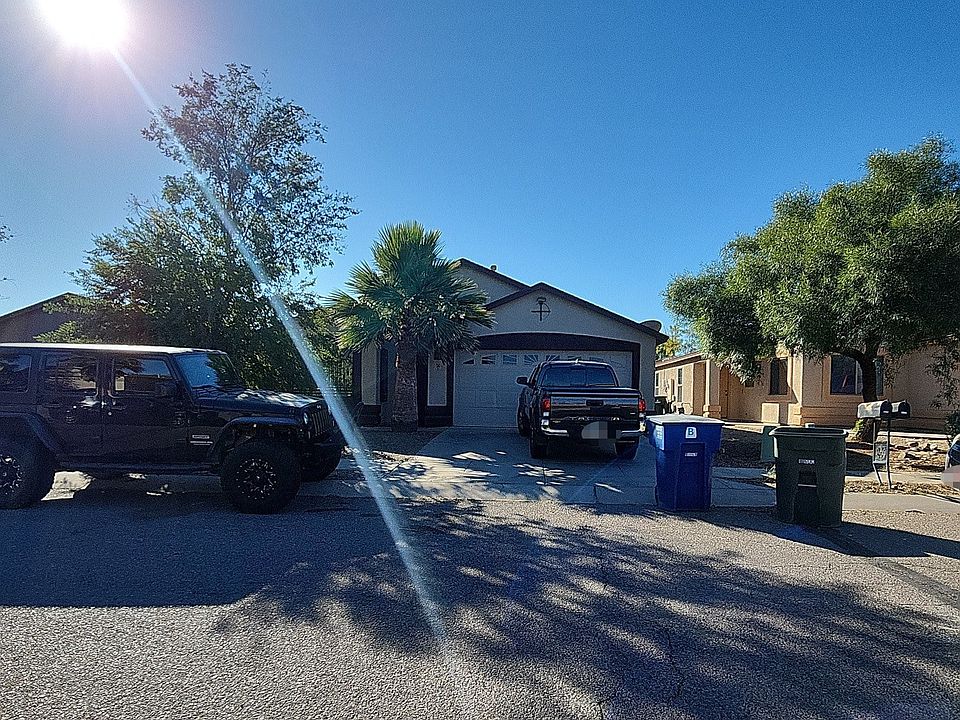 1st image of 1331 W Calle Rio Lobo