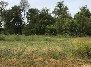 2106 N Carl St, Siloam Springs, AR 72761