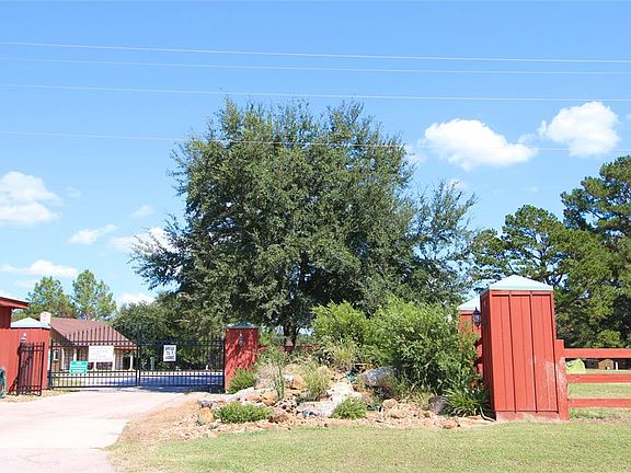 2nd image of 118 Wildwood Lake Dr