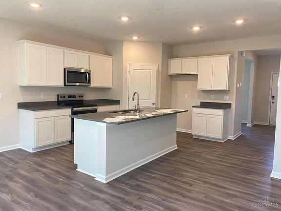 4th image of 3639 Heritage Farm Ln