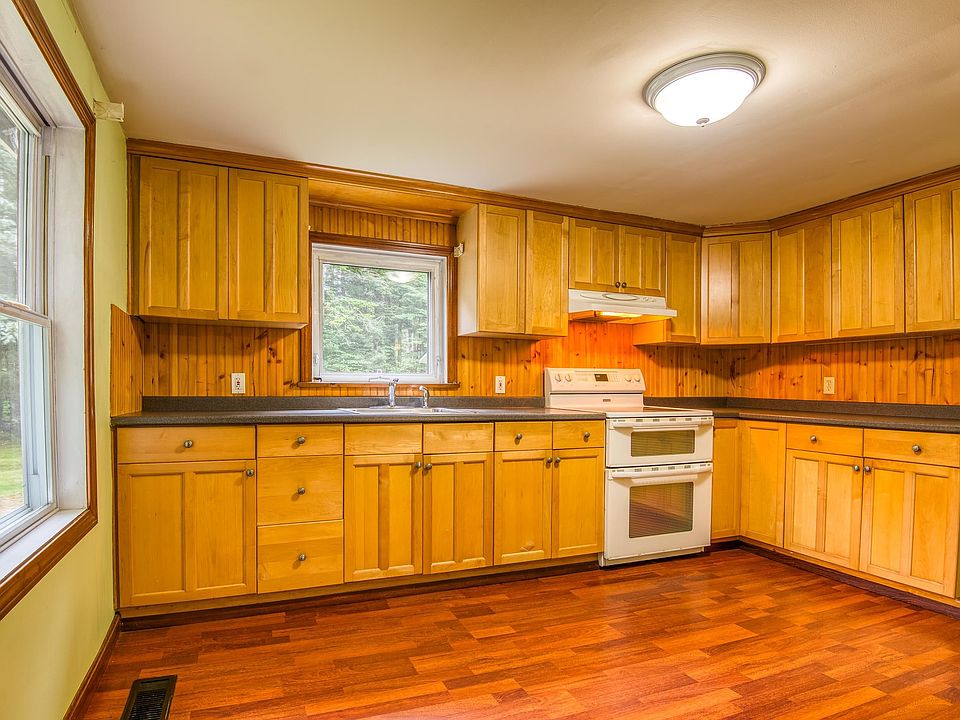 39 Hubbard Grove Road, Shelburne, NH 03581 Zillow