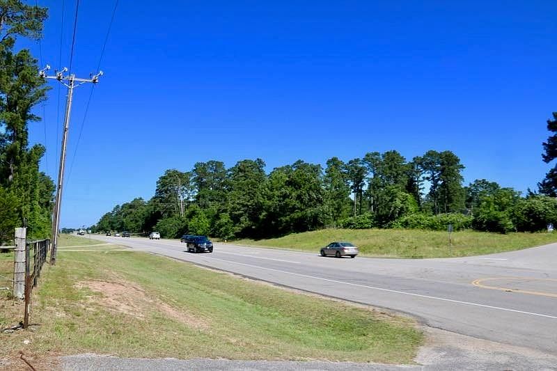 1st image of 4280 Highway 105 E